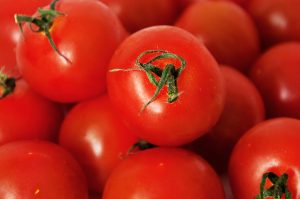 stockvault-tomatoes131620